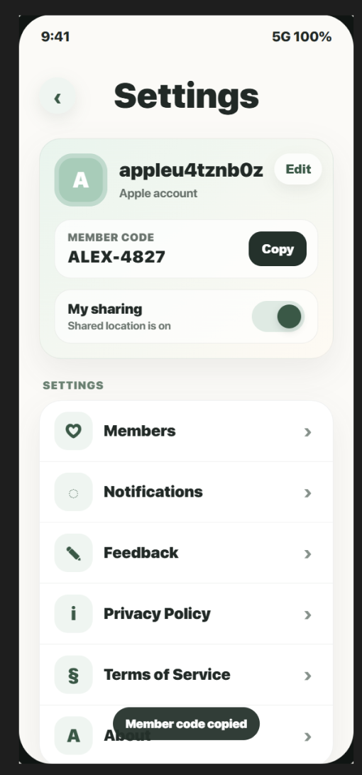 Find My 365 settings screen showing the account, a copyable member code, a location sharing toggle, and menu items for members, notifications and privacy